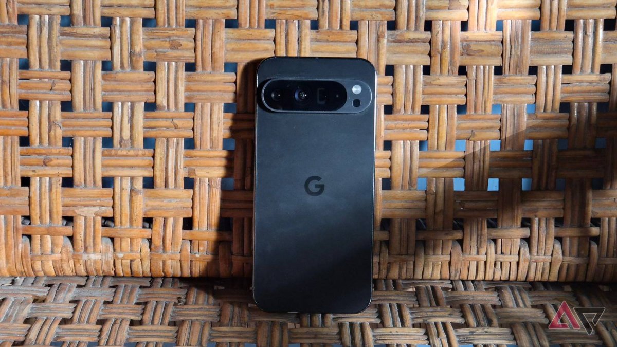 تمديد مجاني جديد لميزة «Satellite SOS» على هواتف Pixel 9